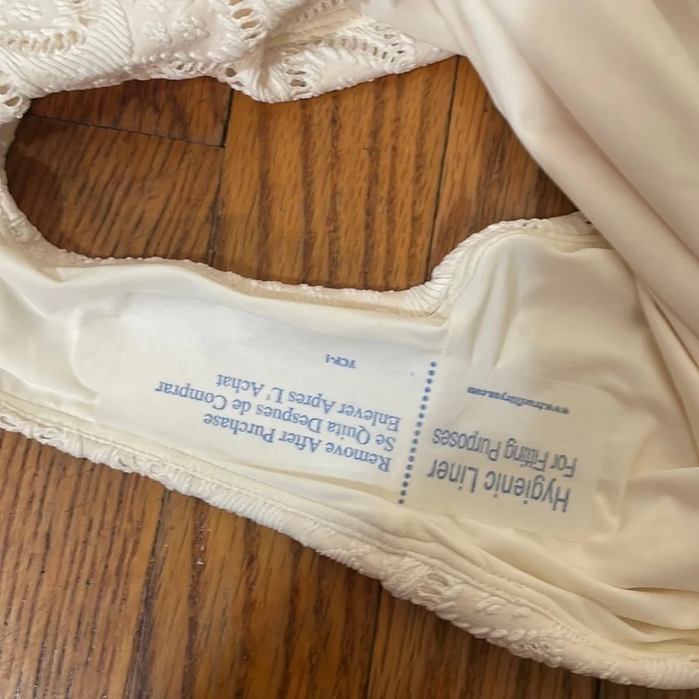 Andie The Macao One Piece Swimsuit Gardenia‎ size L NWT